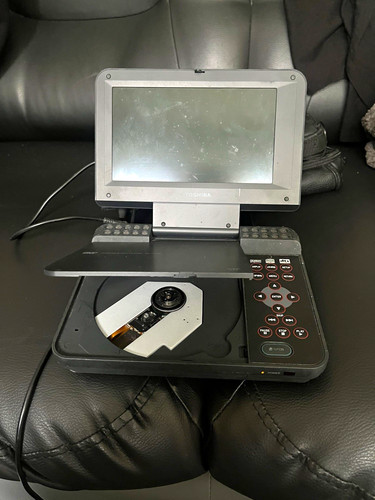Toshiba portable dvd - toshiba, player